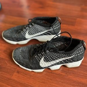 Nike FlyKnit Zoom Preowned but Great condition